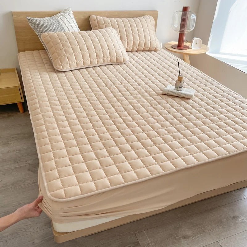 Waterproof Mattress Protector – Breathable Polyester Cover