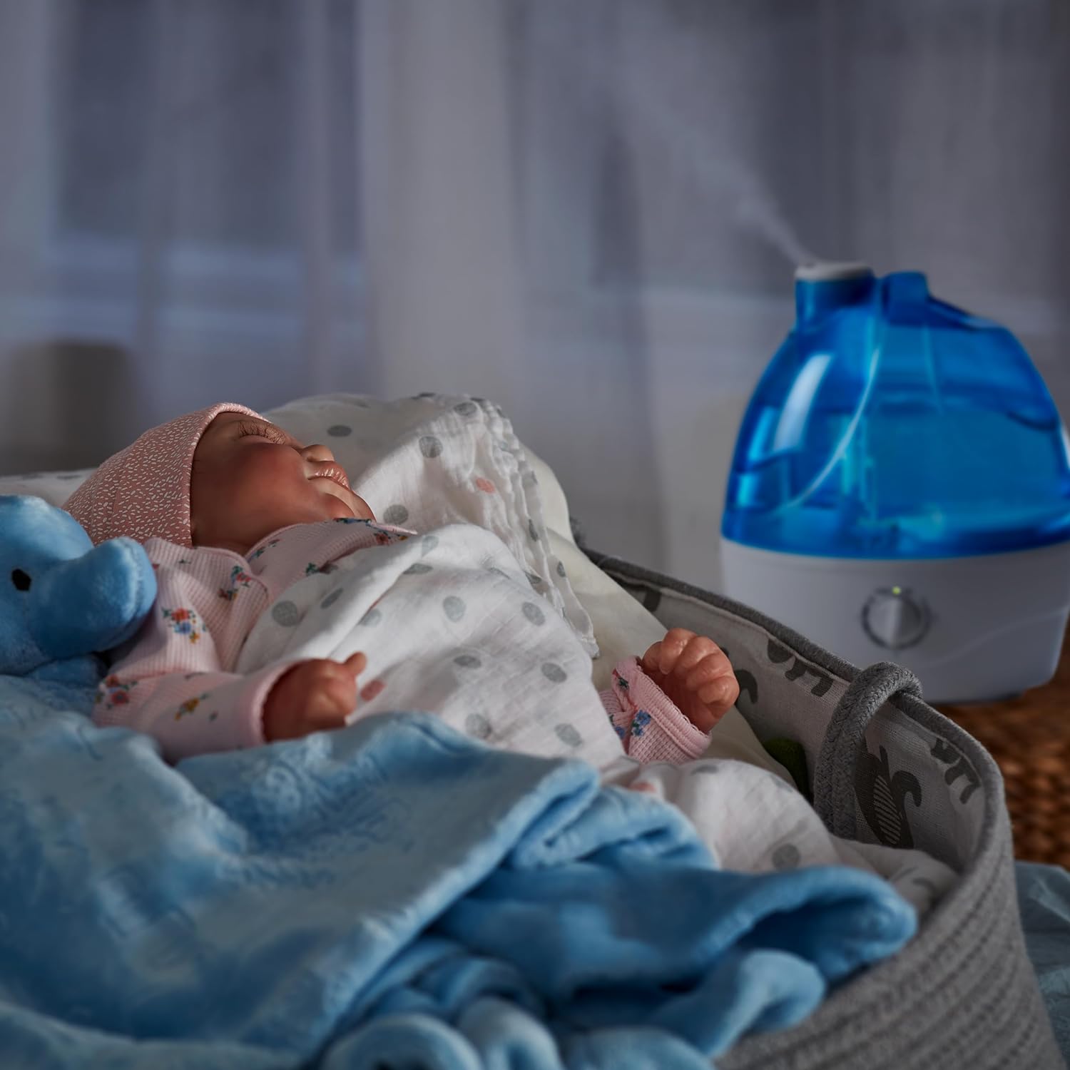 Cool Mist Humidifier with Auto Shut-Off & 2.2L Tank