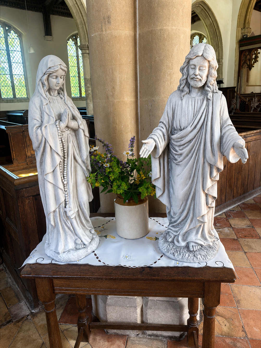 Resin Garden Statue Religious Ornament – Weatherproof Outdoor Décor