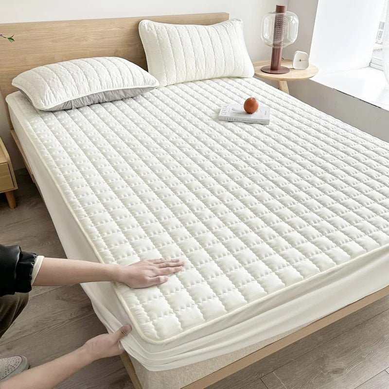 Waterproof Mattress Protector – Breathable Polyester Cover